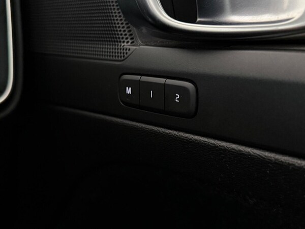 Used Volvo XC40 2020 for sale - 76074170: Photo 42