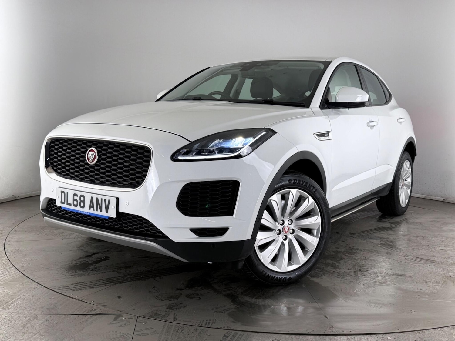 Used Jaguar E-Pace 2018 for sale - 77259568: Photo 31