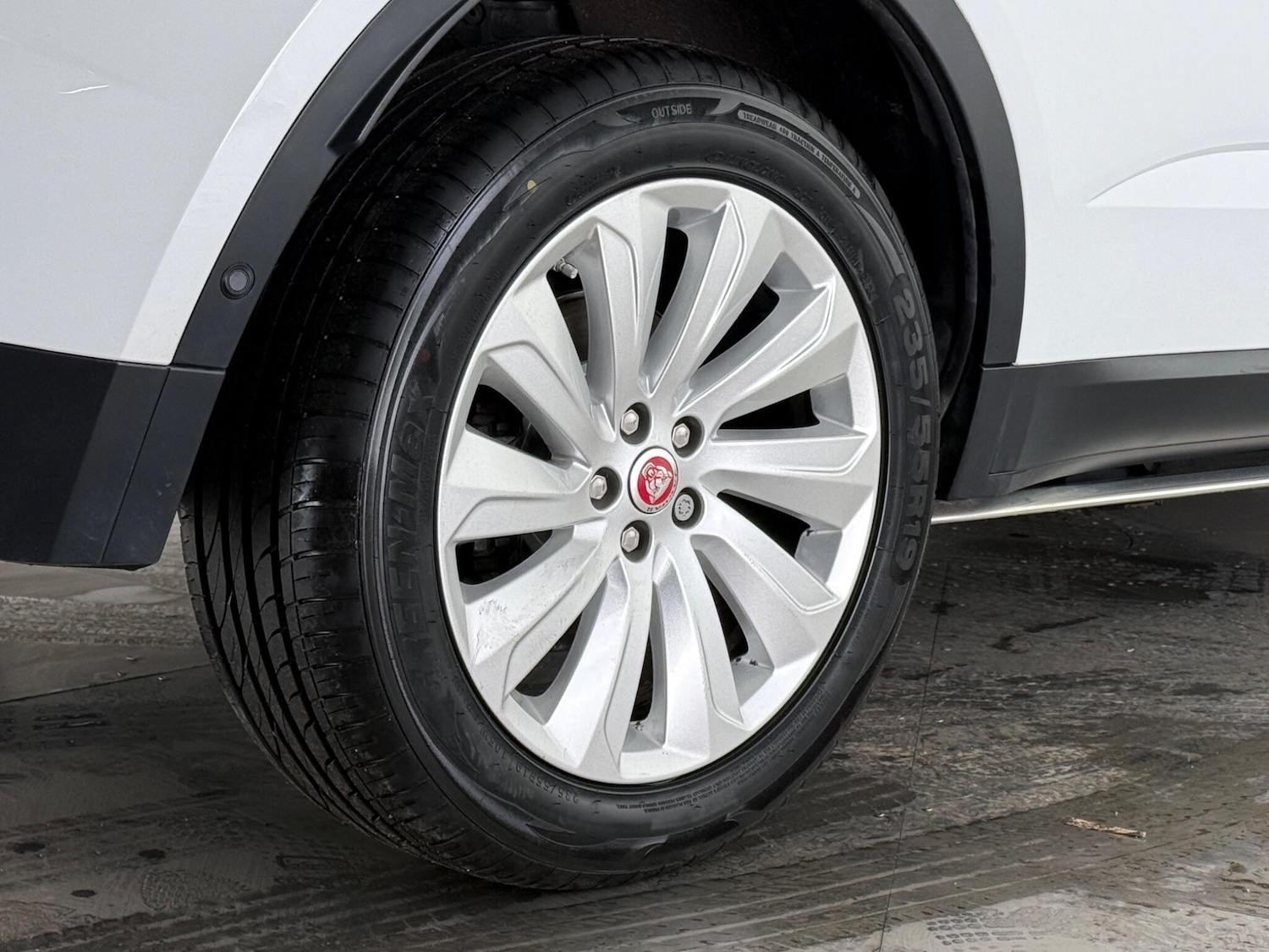 Used Jaguar E-Pace 2018 for sale - 77259568: Photo 9