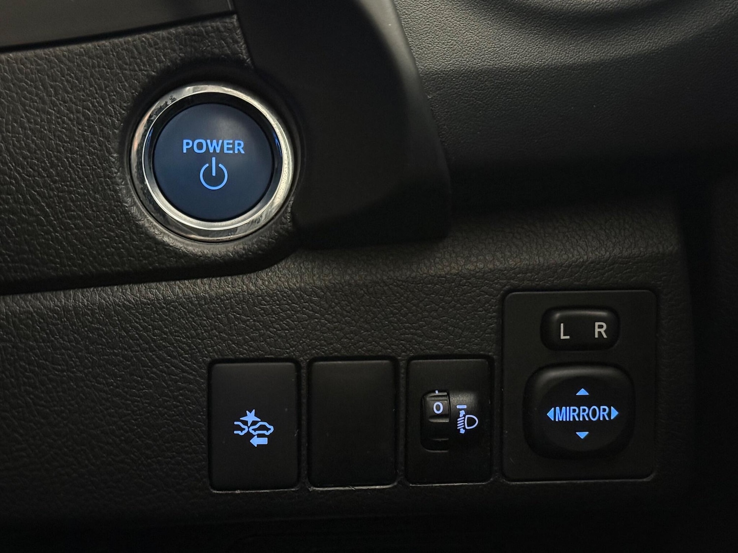 Used Toyota Auris 2018 for sale - 77259789: Photo 28