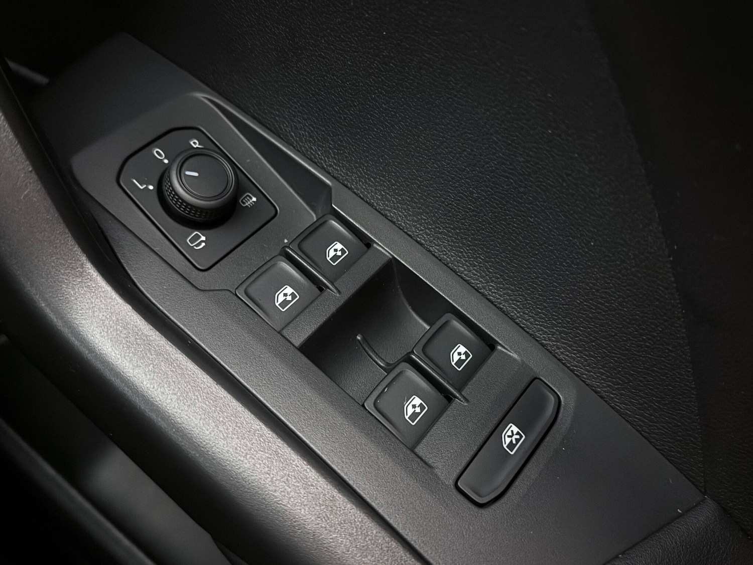 Used Volkswagen T-Cross 2022 for sale - 77222238: Photo 24