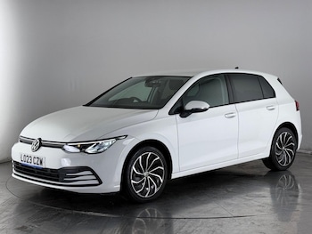 Used Volkswagen Golf 2023 for sale - 76203152: Photo