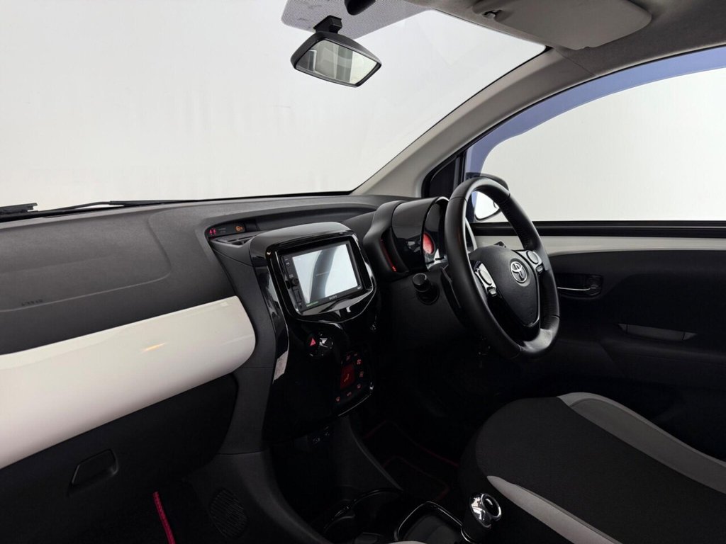 Used Toyota AYGO 2017 for sale - 76345294: Photo 15