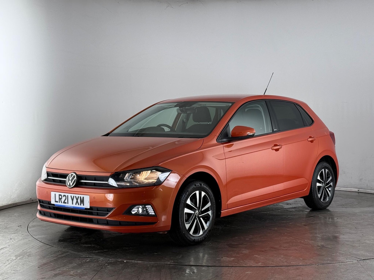 Used Volkswagen Polo 2021 for sale - 77599184: Photo 2