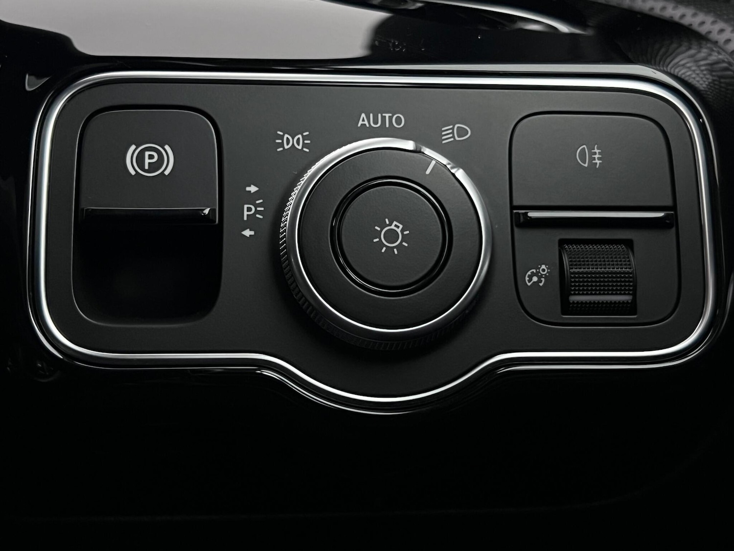 Used Mercedes-Benz A-Class 2018 for sale - 77247066: Photo 32