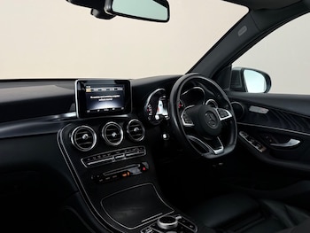 Used Mercedes-Benz GLC 2018 for sale - 79076309: Photo