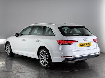 Used Audi A4 Avant 2019 for sale - 77242936: Photo