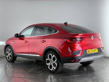 Used Renault Arkana 2023 for sale - 75654378: Photo