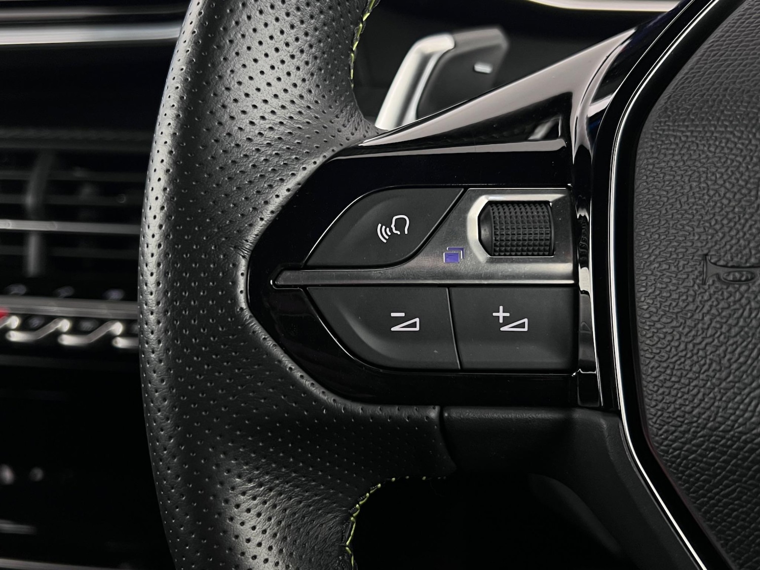 Used Peugeot 208 2020 for sale - 76467248: Photo 23