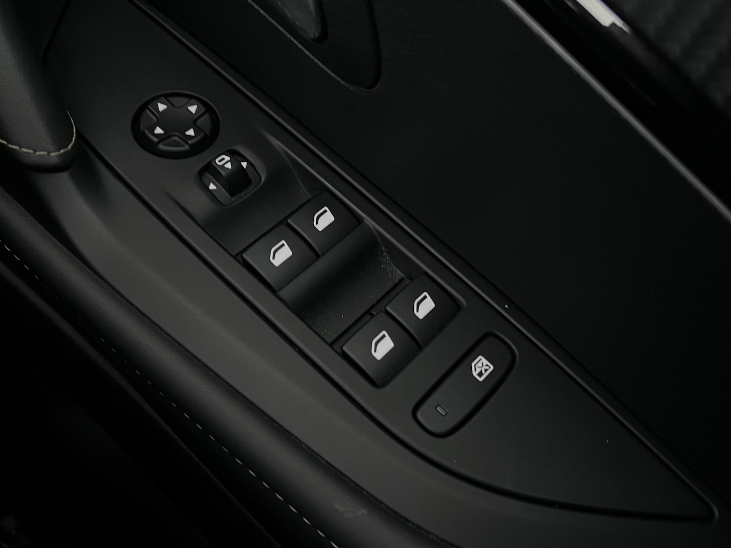 Used Peugeot 208 2020 for sale - 76467248: Photo 30