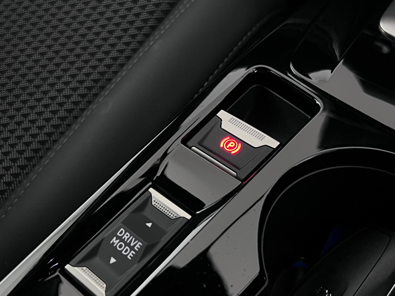 Used Peugeot 208 2020 for sale - 76467248: Photo 44