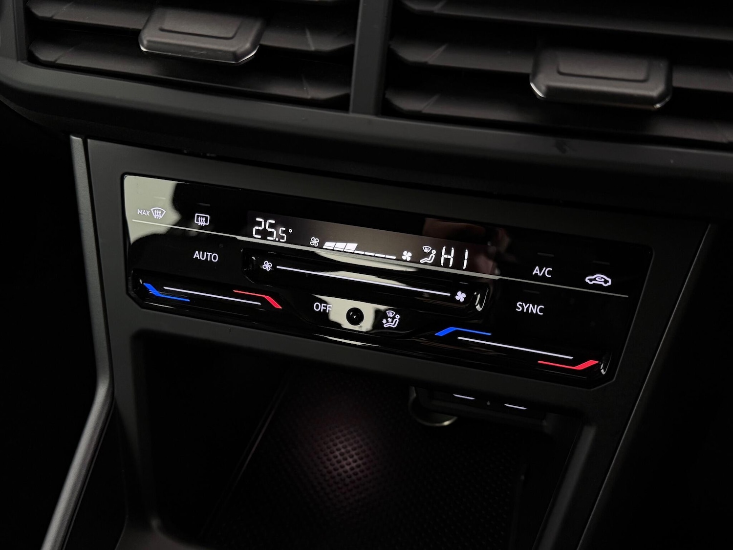 Used Volkswagen Polo 2023 for sale - 77182618: Photo 36