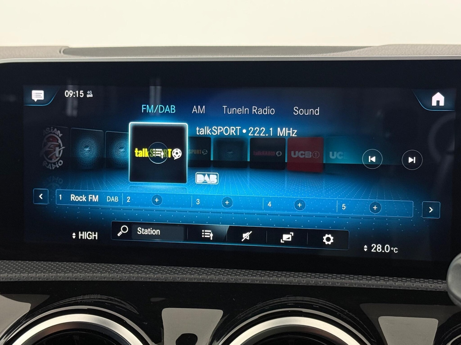 Used Mercedes-Benz A-Class 2018 for sale - 77221736: Photo 25