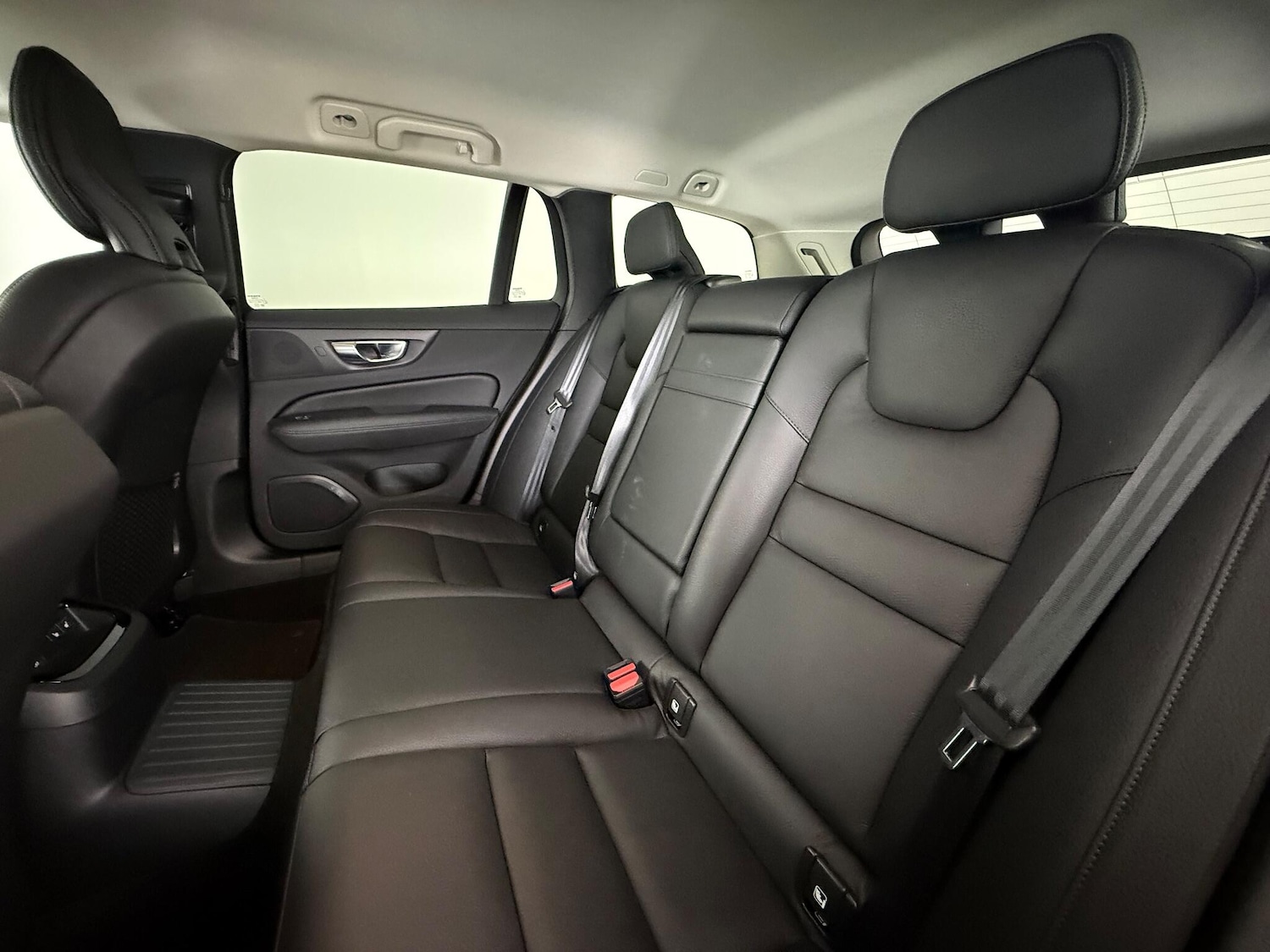 Used Volvo V60 2021 for sale - 77217661: Photo 14