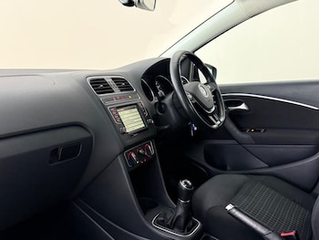 Used Volkswagen Polo 2016 for sale - 78760083: Photo