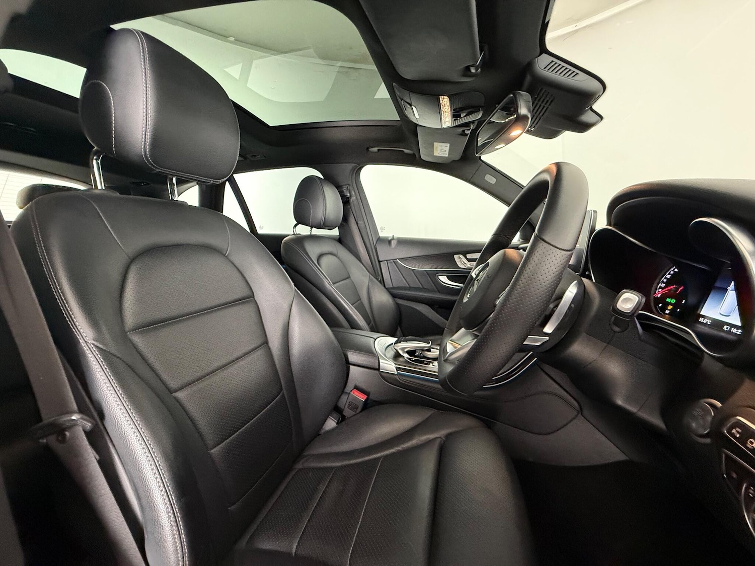 Used Mercedes-Benz GLC 2017 for sale - 76467066: Photo 12