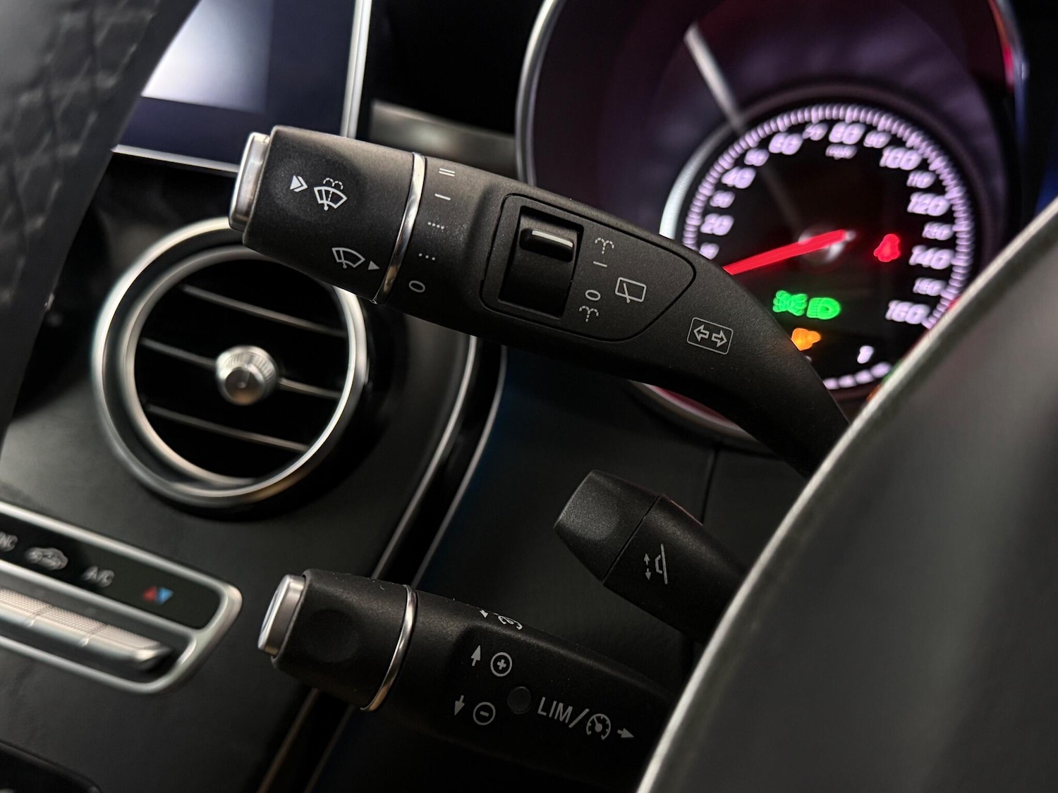 Used Mercedes-Benz GLC 2017 for sale - 76467066: Photo 31