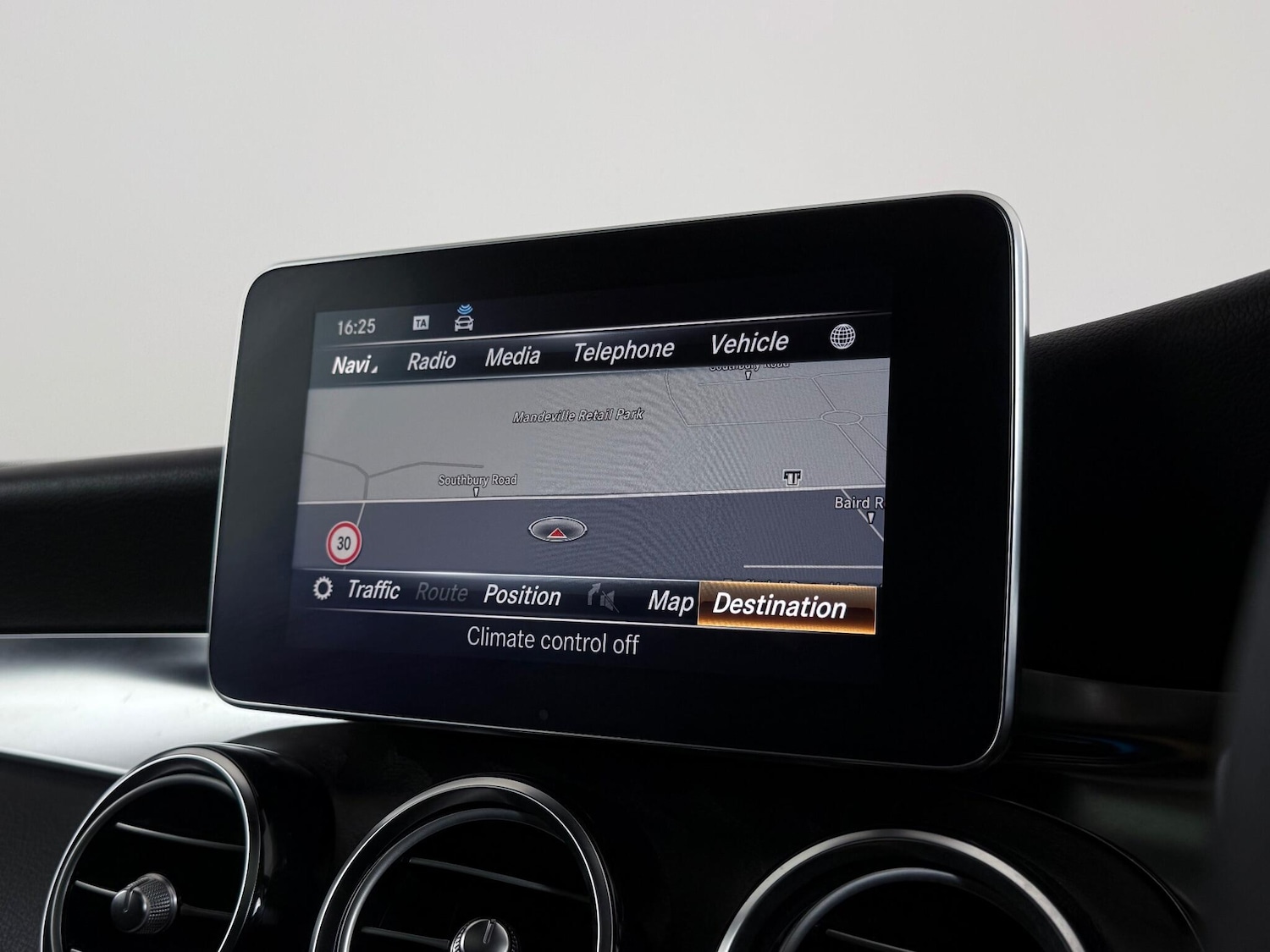 Used Mercedes-Benz GLC 2017 for sale - 76467066: Photo 37