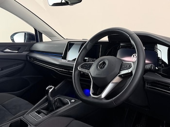 Used Volkswagen Golf 2022 for sale - 79184589: Photo