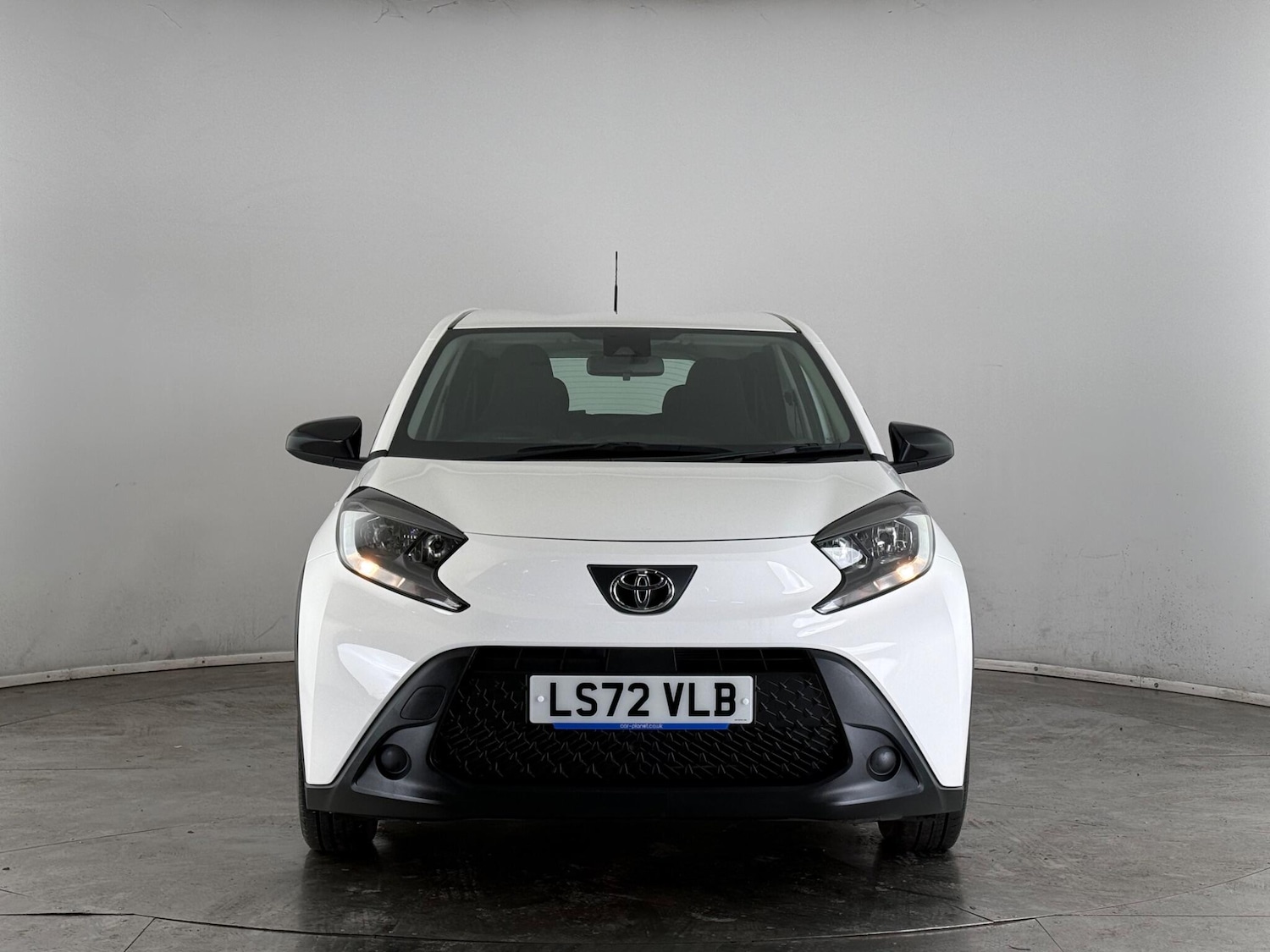Used Toyota Aygo X 2022 for sale - 77575488: Photo 2