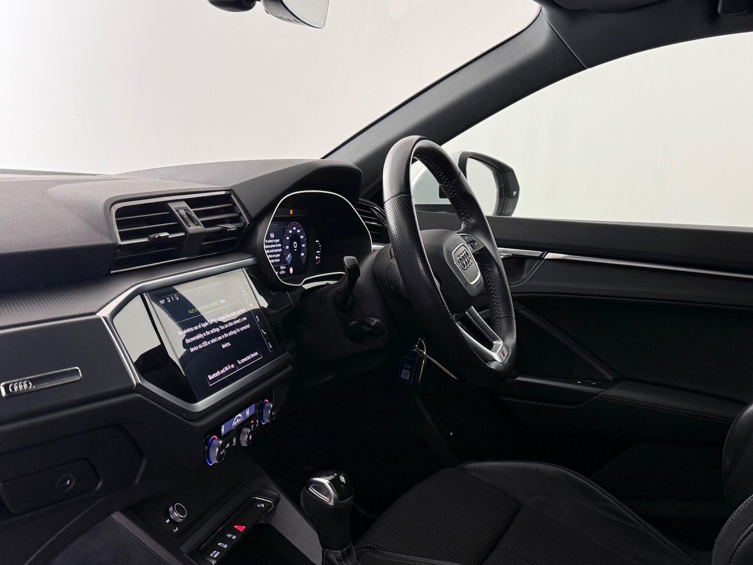 Used Audi Q3 2020 for sale - 76714869: Photo 19