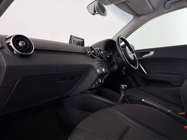 Used Audi A1 2018 for sale - 76327951: Photo 17