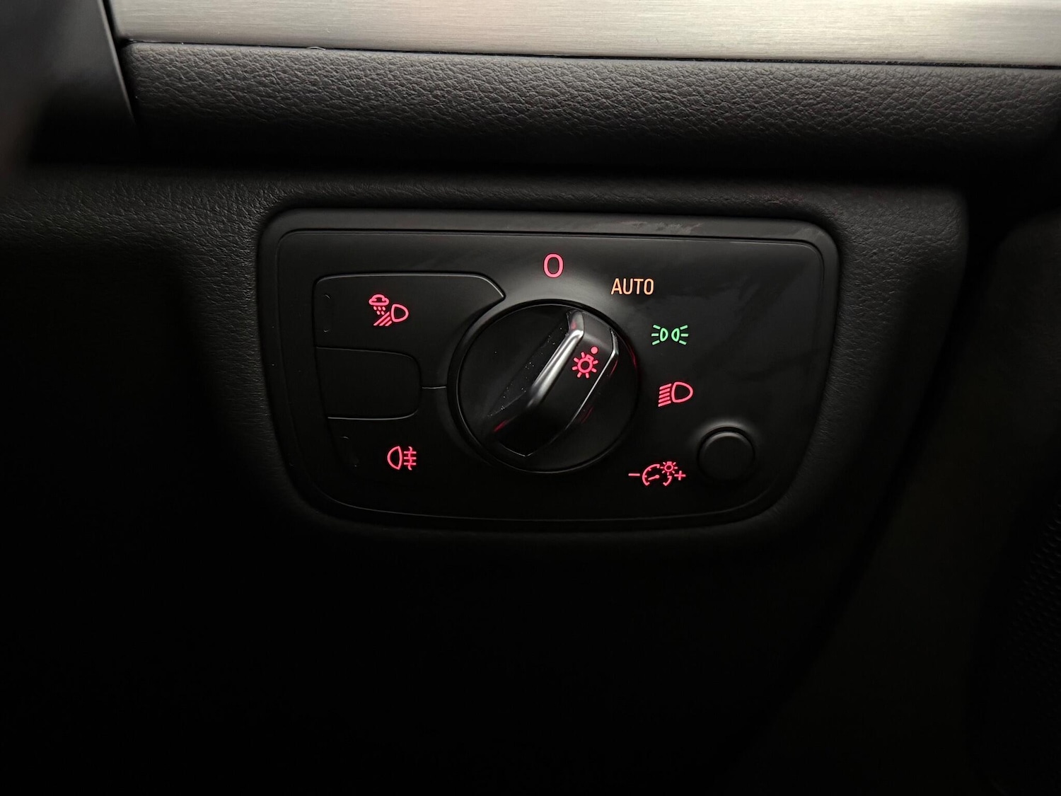 Used Audi A6 2017 for sale - 77182760: Photo 32