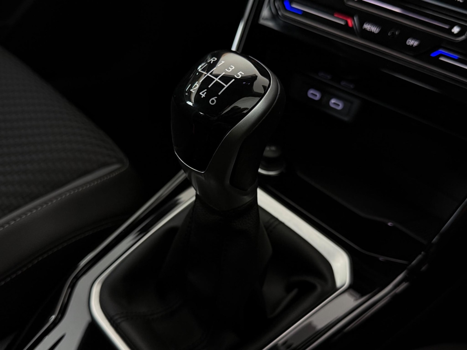 Used Volkswagen T-Roc 2023 for sale - 76467214: Photo 48