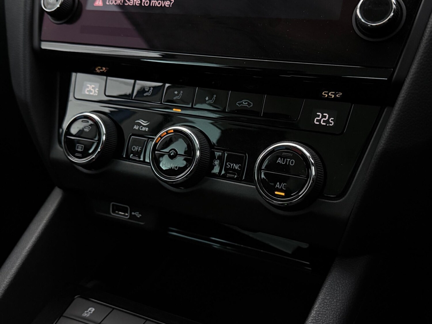 Used Skoda Octavia 2019 for sale - 78157952: Photo 32