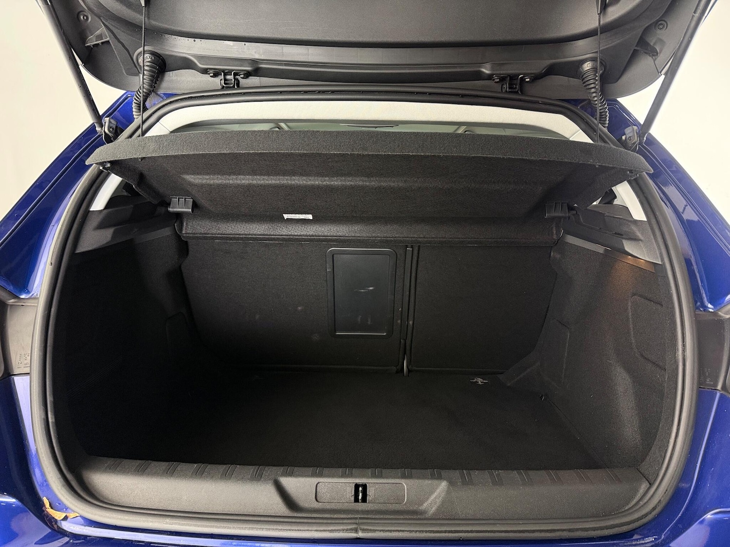 Used Peugeot 308 2018 for sale - 77222580: Photo 10