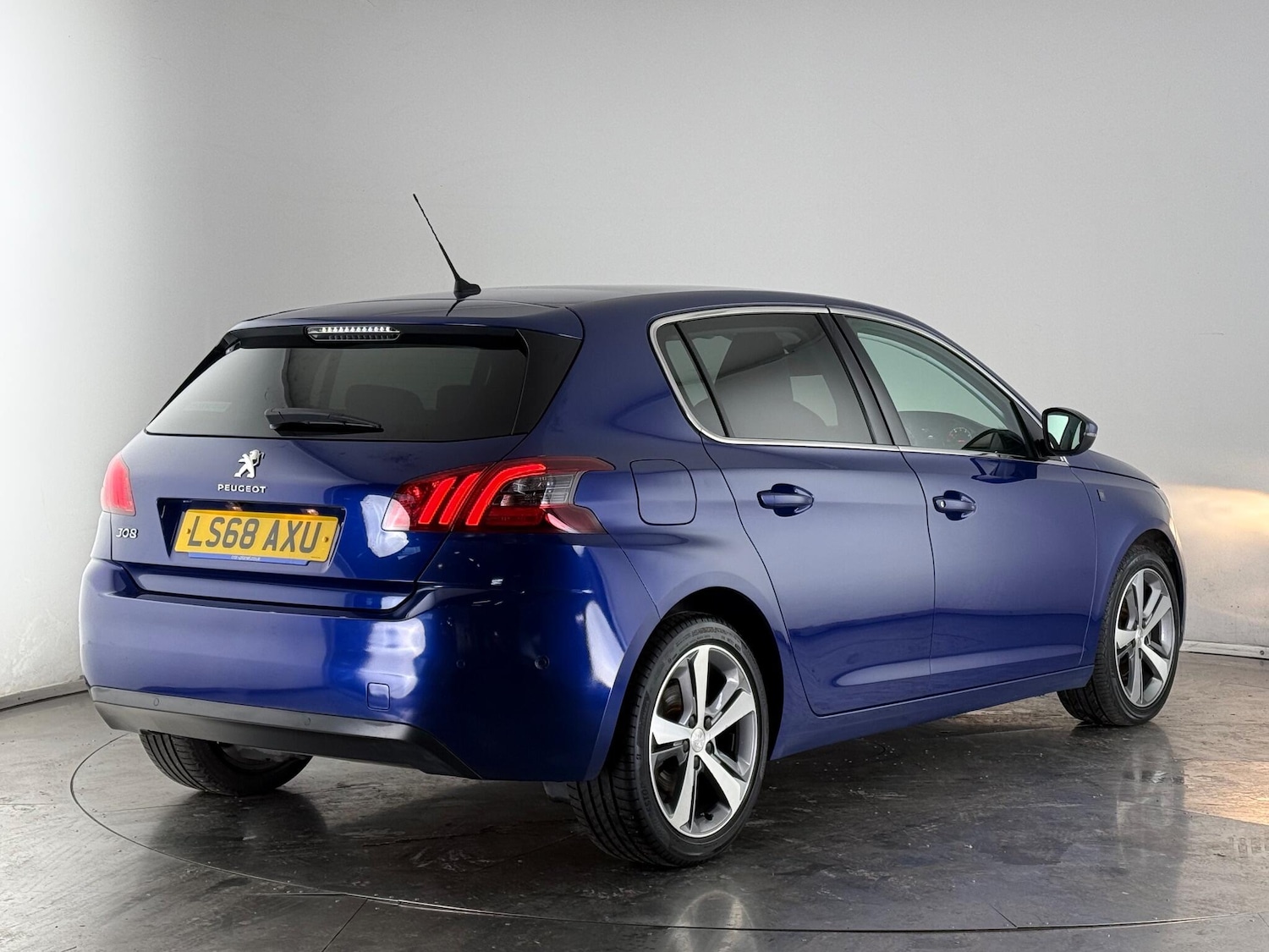 Used Peugeot 308 2018 for sale - 77222580: Photo 6