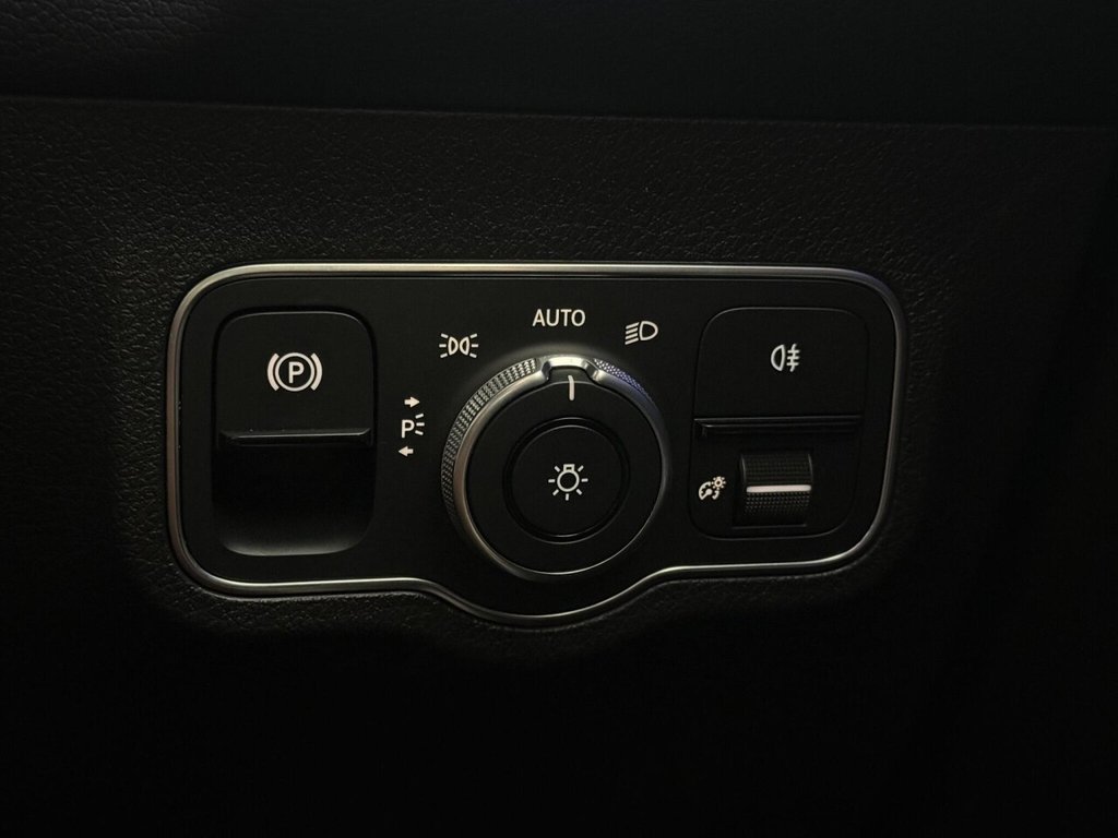 Used Mercedes-Benz GLB 2020 for sale - 76105442: Photo 29
