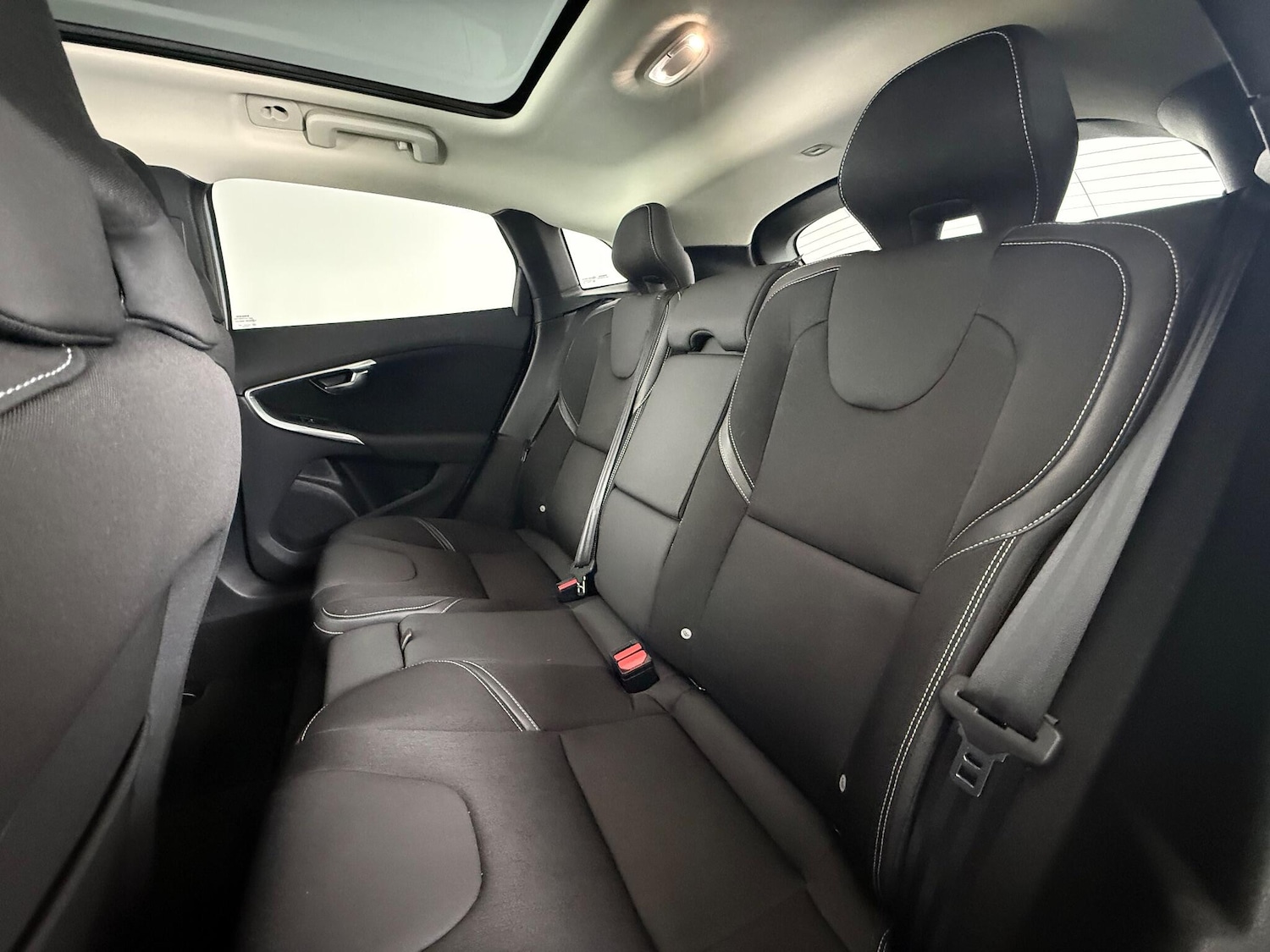 Used Volvo V40 2019 for sale - 76467493: Photo 22