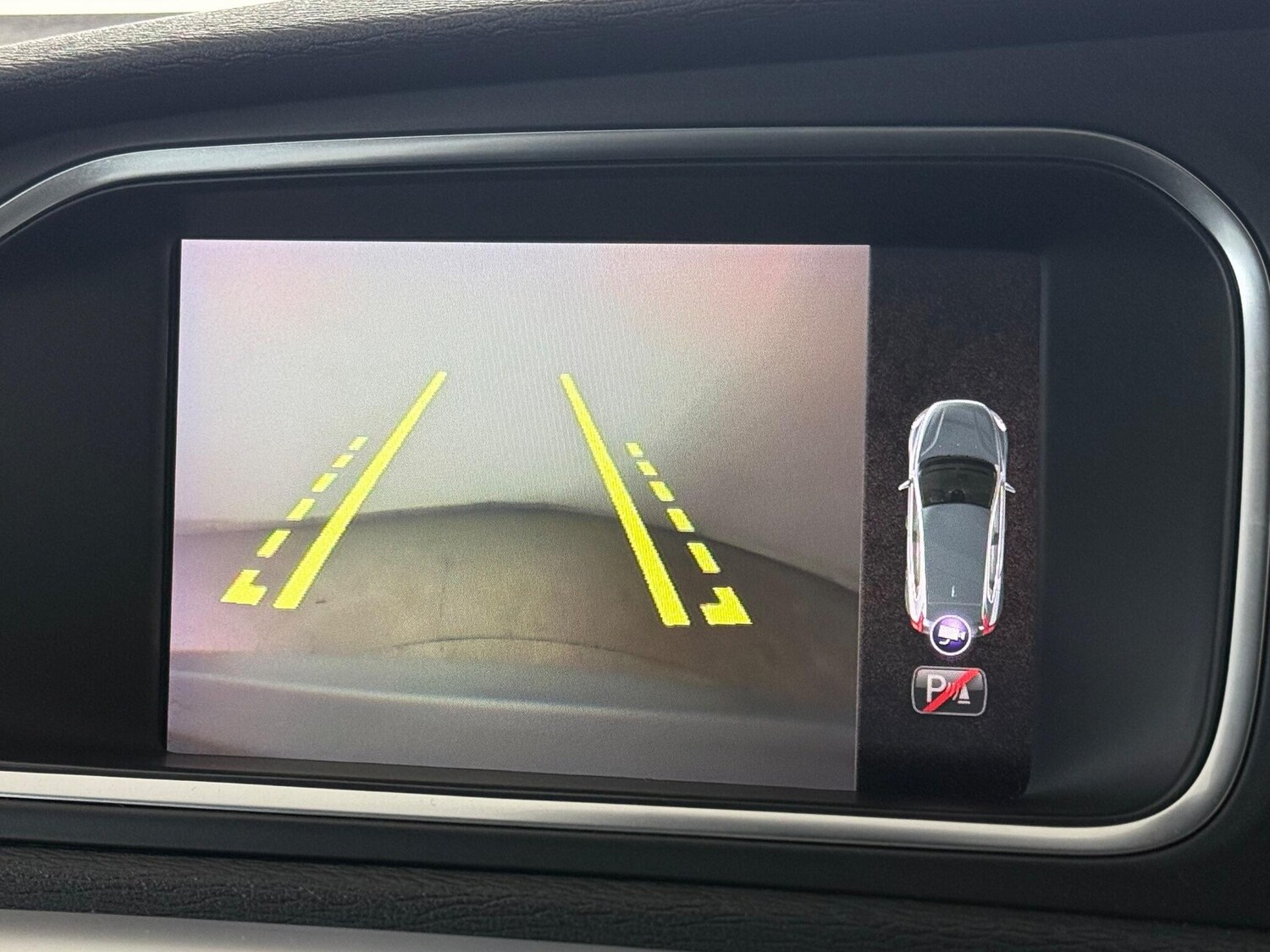 Used Volvo V40 2019 for sale - 76467493: Photo 35