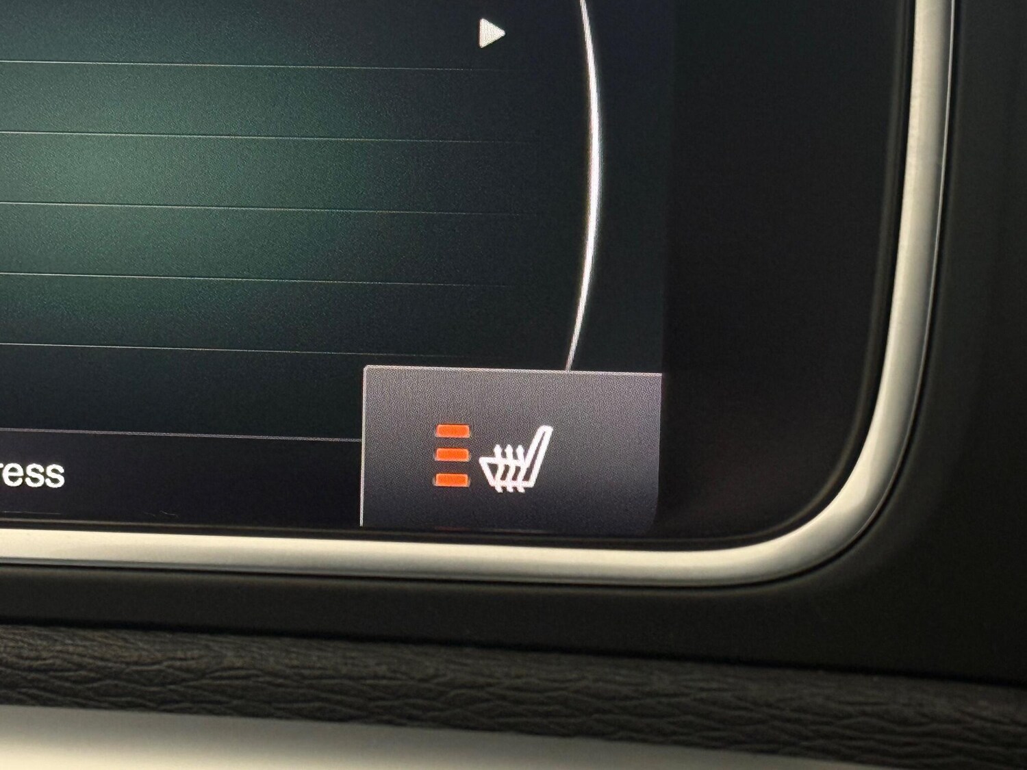 Used Volvo V40 2019 for sale - 76467493: Photo 36