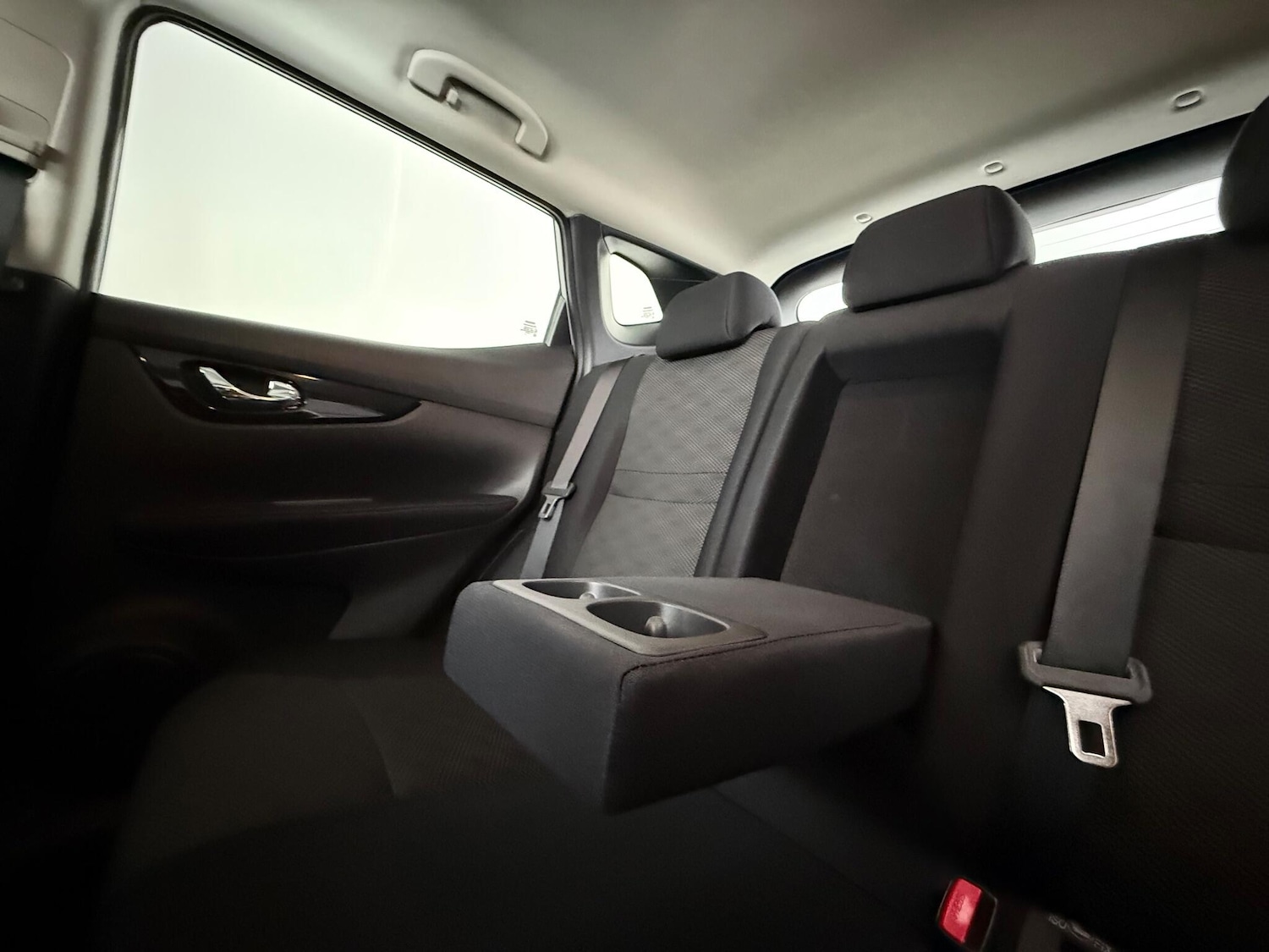 Used Nissan Qashqai 2016 for sale - 77246479: Photo 15