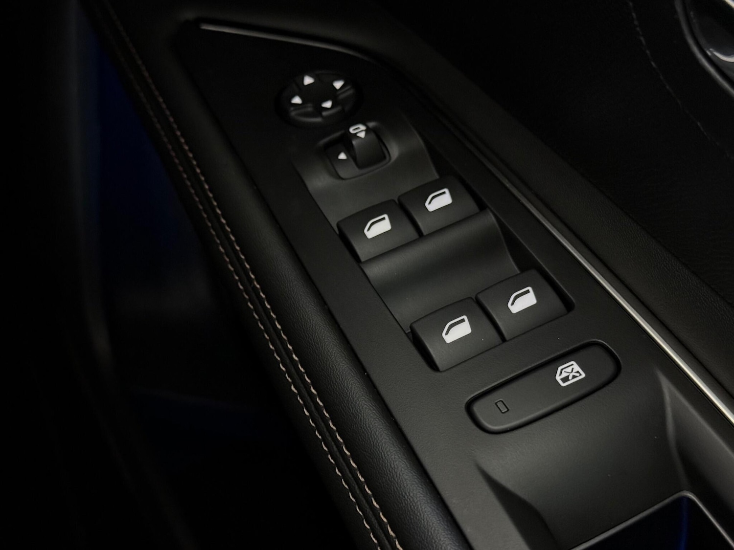 Used Peugeot 3008 2023 for sale - 77183041: Photo 25