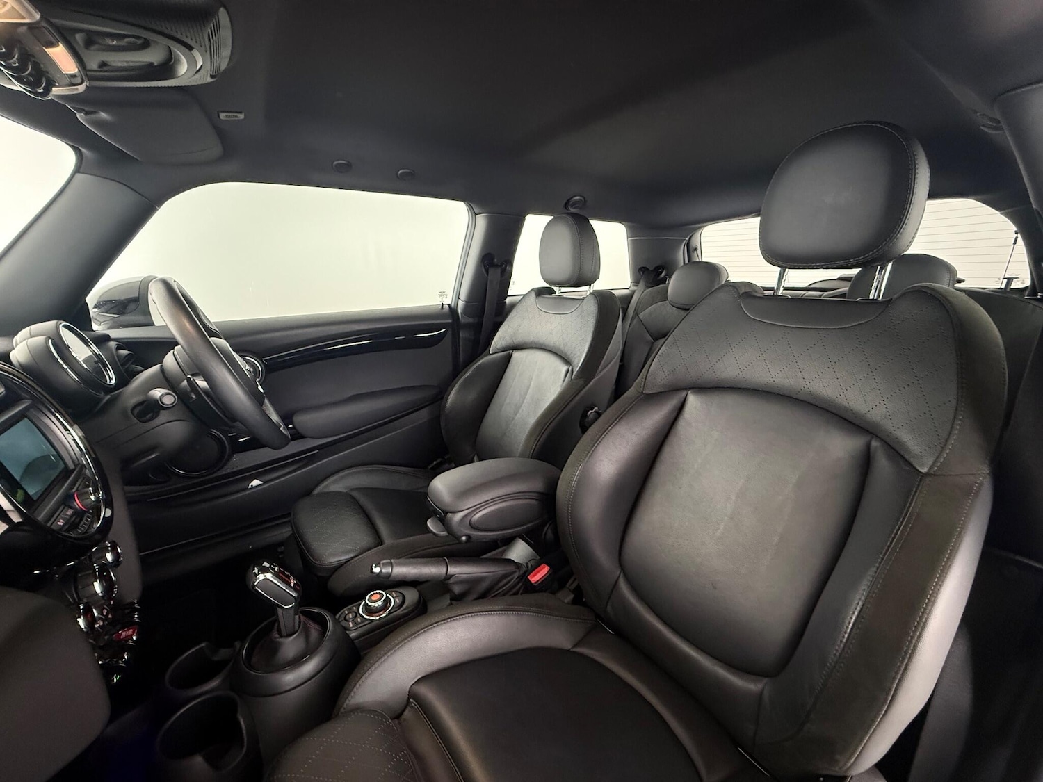 Used MINI Hatch 2019 for sale - 76467090: Photo 18