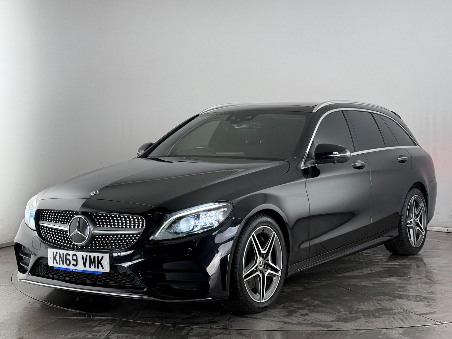 Used Mercedes-Benz C Class 2019 for sale - 77550837: Photo 3