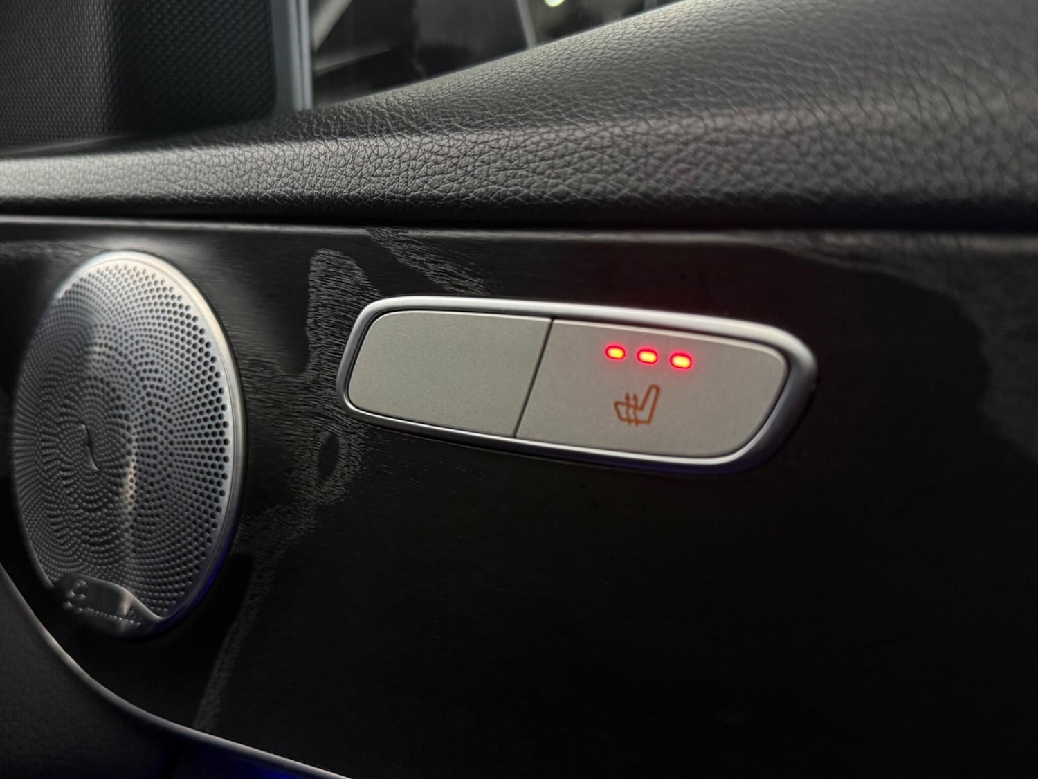 Used Mercedes-Benz C Class 2019 for sale - 77550837: Photo 31