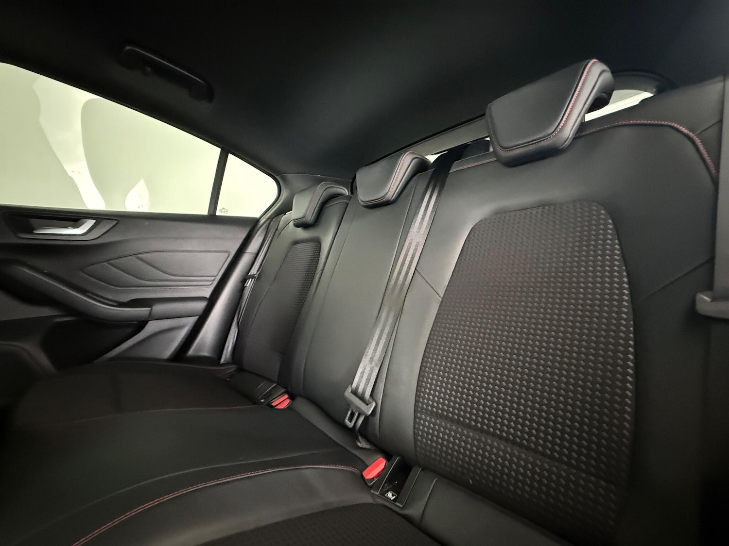 Used Ford Focus 2018 for sale - 77259752: Photo 9