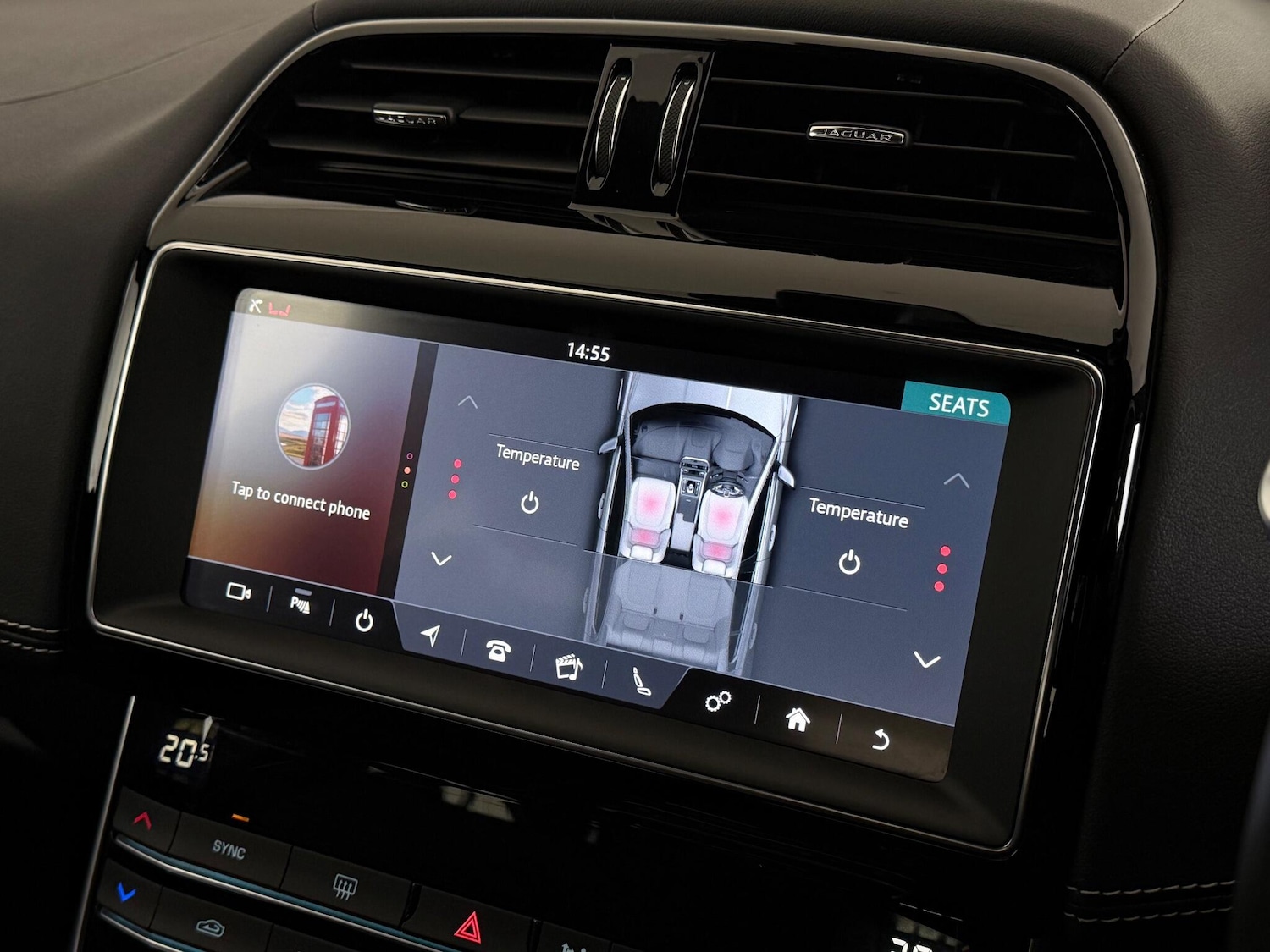 Used Jaguar XE 2019 for sale - 77221871: Photo 26