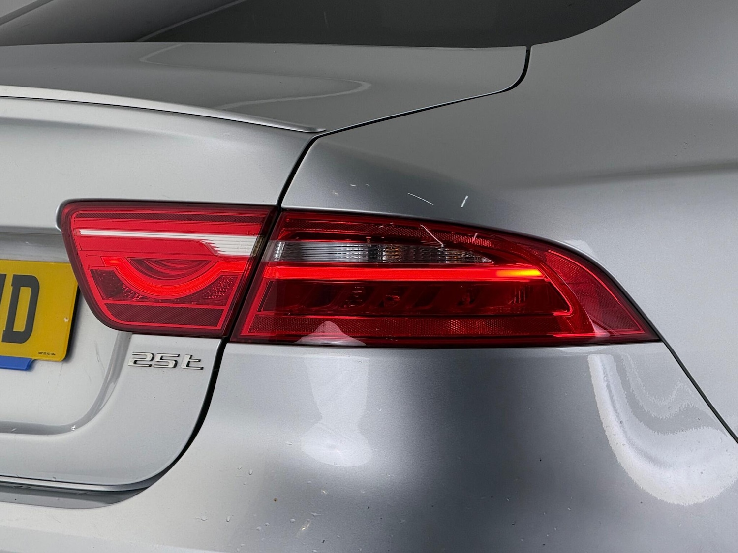 Used Jaguar XE 2019 for sale - 77221871: Photo 8