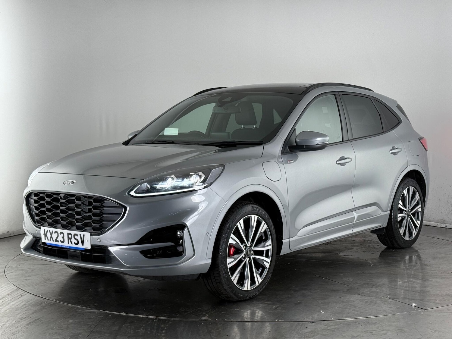 Used Ford Kuga 2023 for sale - 77217128: Photo 2