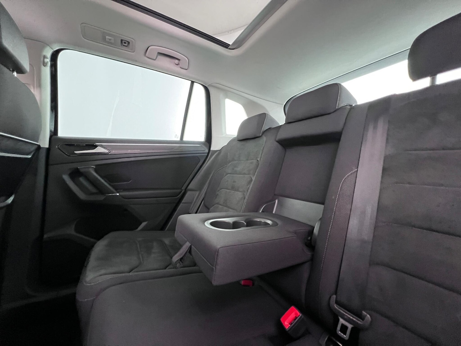 Used Volkswagen Tiguan 2017 for sale - 76850506: Photo 19