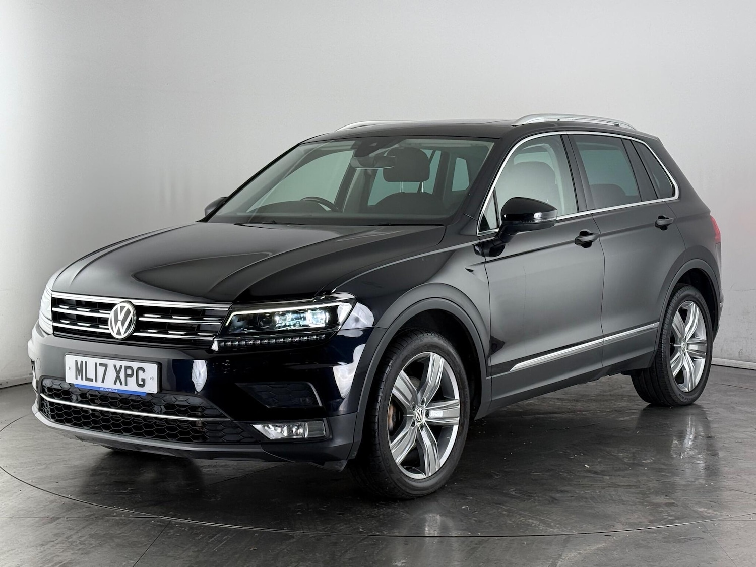 Used Volkswagen Tiguan 2017 for sale - 76850506: Photo 3