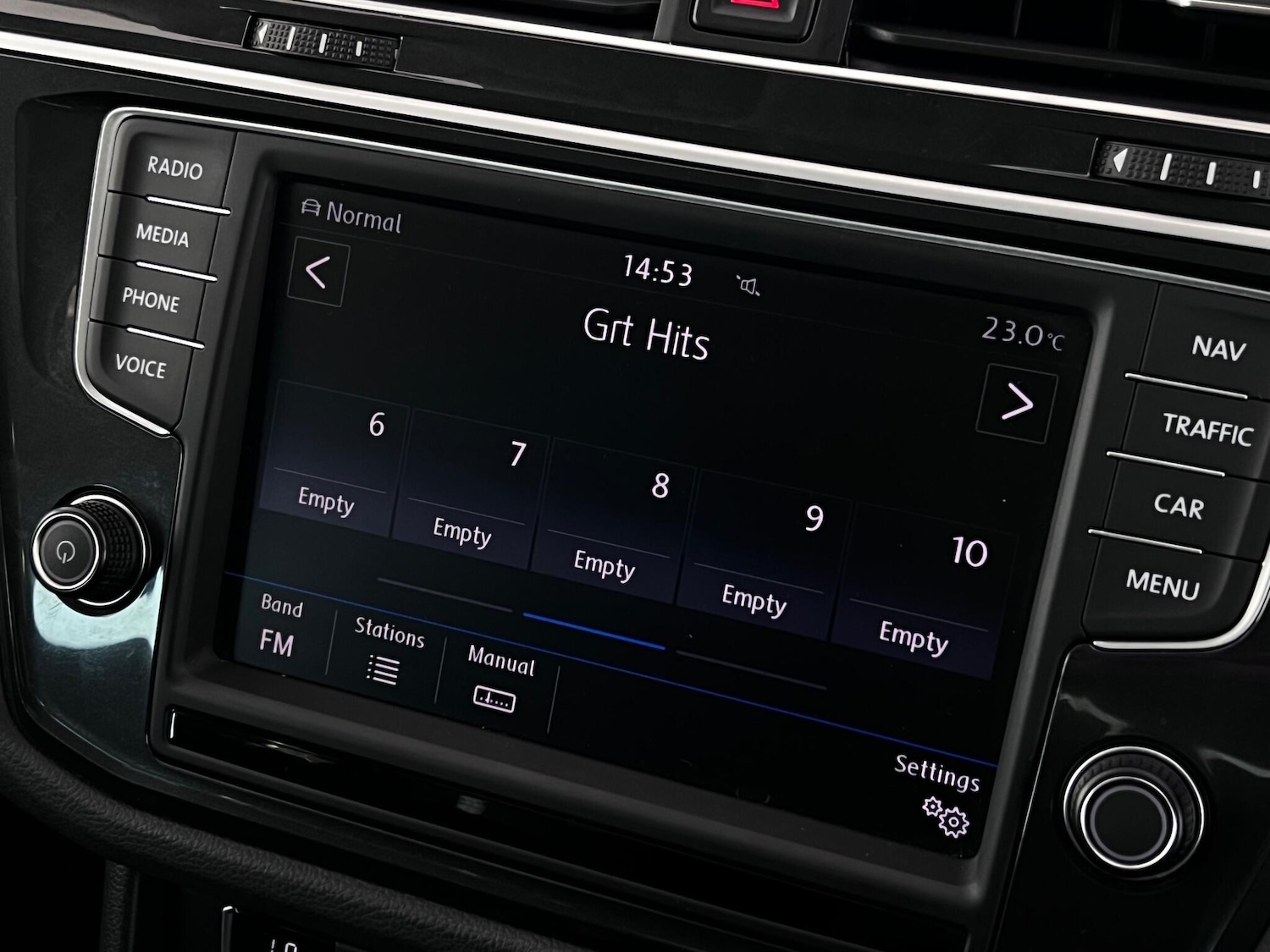 Used Volkswagen Tiguan 2017 for sale - 76850506: Photo 34