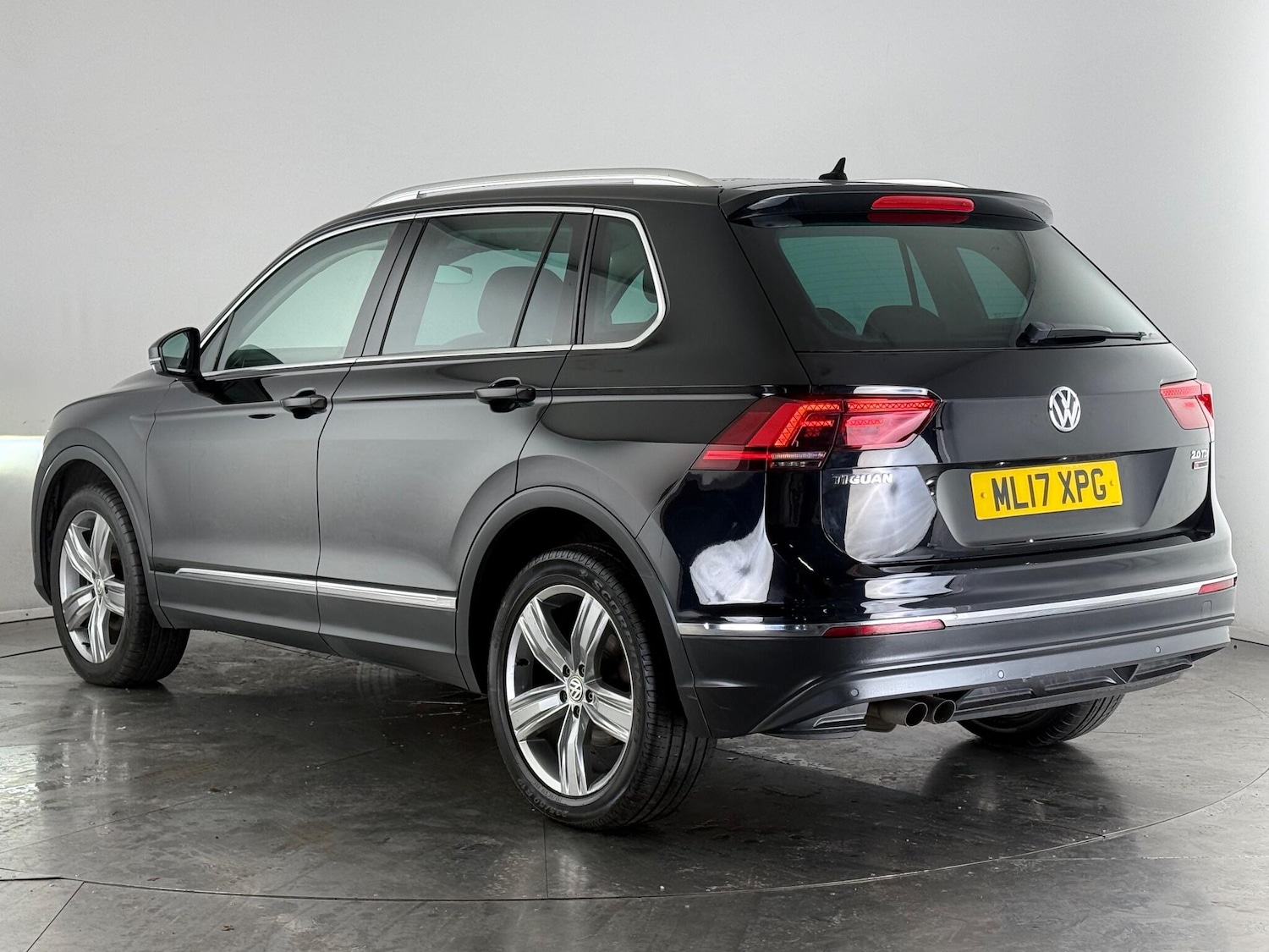 Used Volkswagen Tiguan 2017 for sale - 76850506: Photo 4