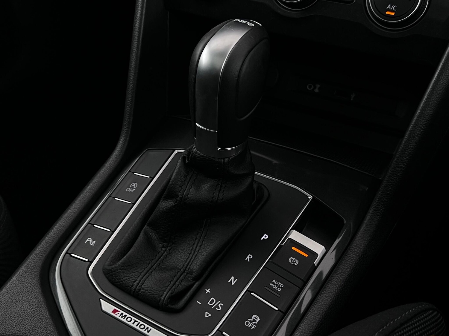 Used Volkswagen Tiguan 2017 for sale - 76850506: Photo 44