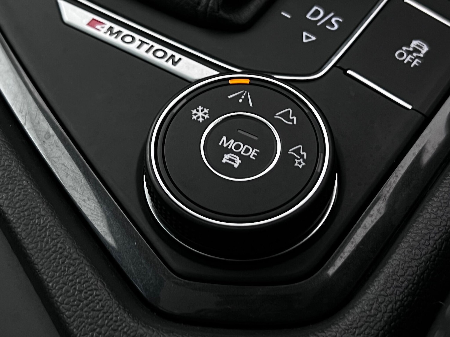 Used Volkswagen Tiguan 2017 for sale - 76850506: Photo 45